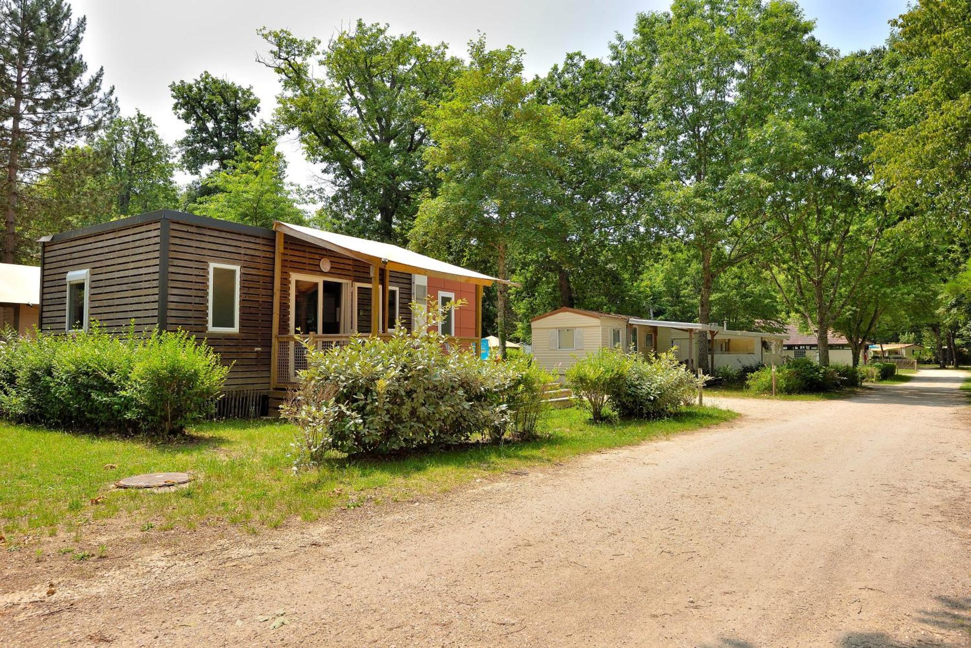 Camping Etang De La Vallee Combreux Zewnętrze zdjęcie